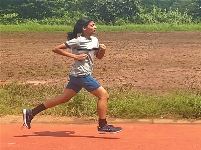  3rd place in the 800 m race at the DSO Athletics Competition.